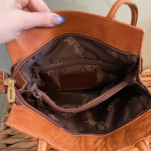 Valentina Leather Bag in Tan - Picture 4 of 7